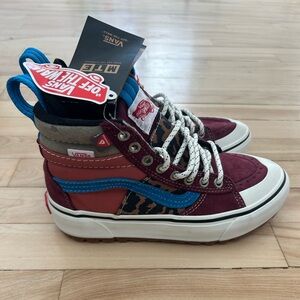 Vans Sk8-Hi MTE Women’s 5.5 NWT Burgundy Camo Blue Winter Lug Sole